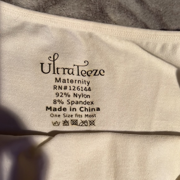 Ultra Teeze Maternity tank top with double straps and design imprints on sides - Picture 5 of 9